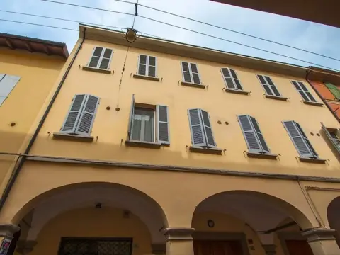 Bologna Città Turrita Home - Photo 1