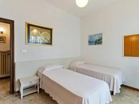 BT Hotel - Foto 2