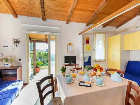 Bungalow in Riotorto Near the sea Beach-formerly TUI Ferienhaus - Photo 4