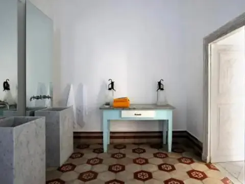 Capri Suite - Photo 4