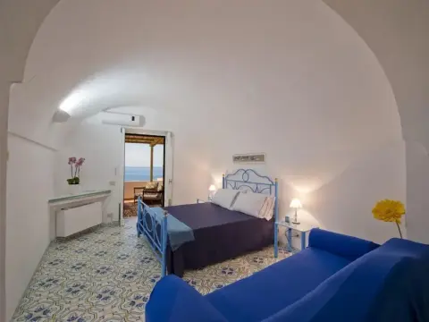 Casa Sunset - Panoramic Terrace Overlooking Positano and Capri - Photo 4