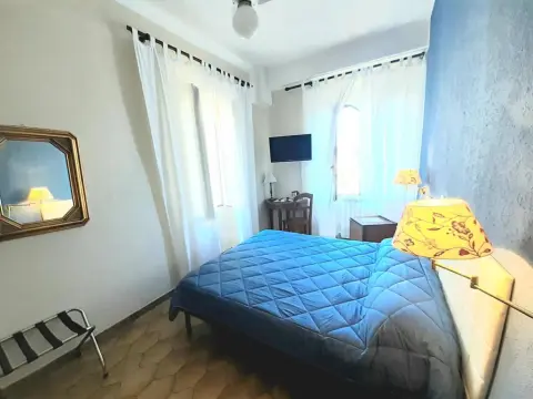 Castello Miramare - Photo 3