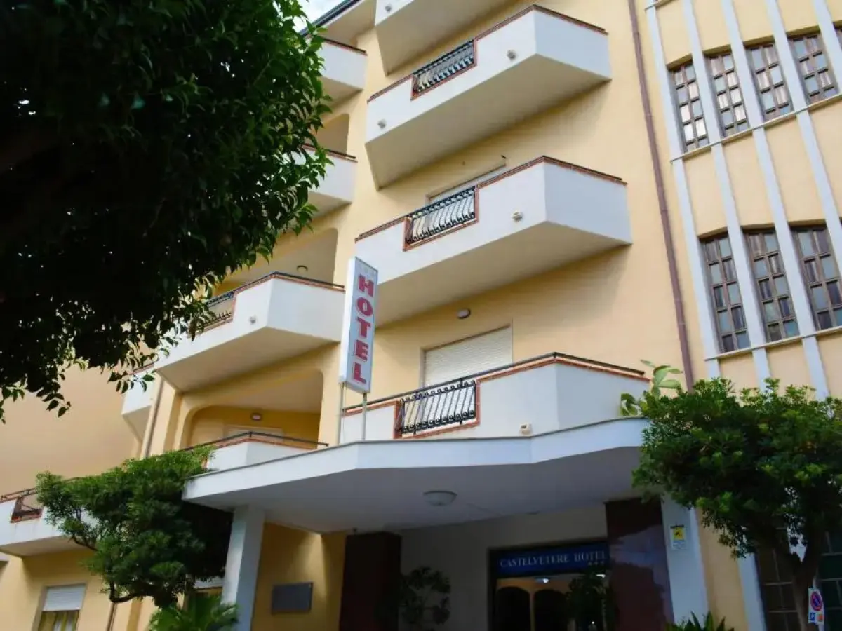 Castelvetere Hotel