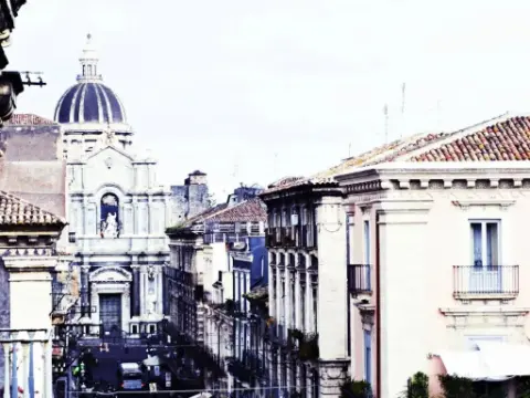 Catania Inn - Photo 1