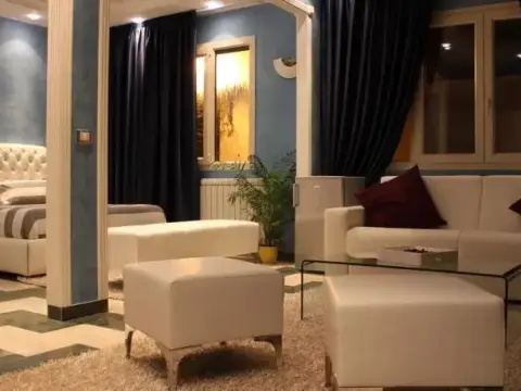 Central Room & Breakfast - Photo 1