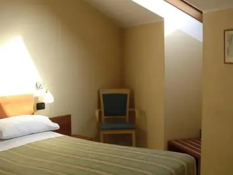 Cerruti Hotel - Photo 2