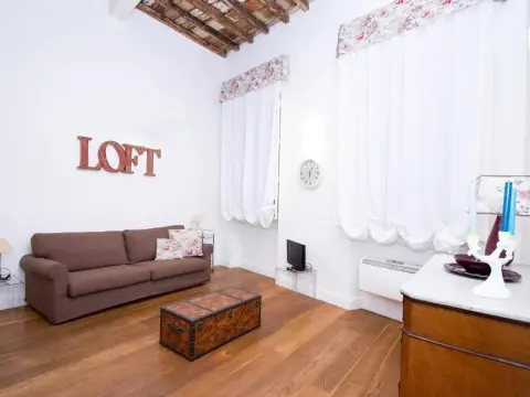 Charming Santa Croce Loft - Photo 4