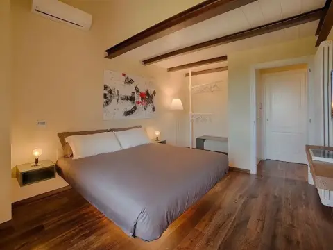 Chianti B&B Design - Photo 2