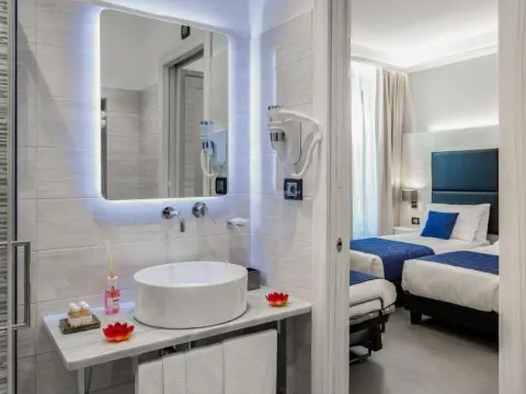 Cinque Terre Behind - Photo 1