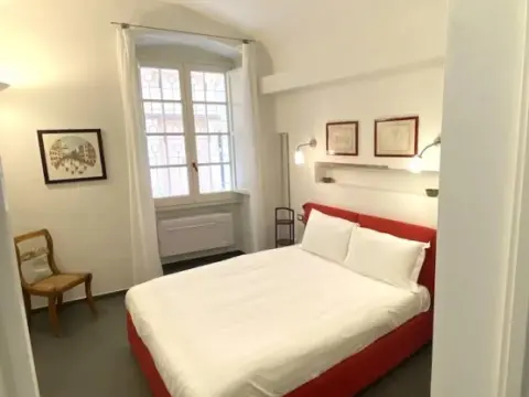 CMH Castello Suites - Photo 2