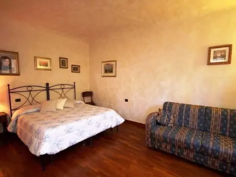 De Castellani - Photo 1