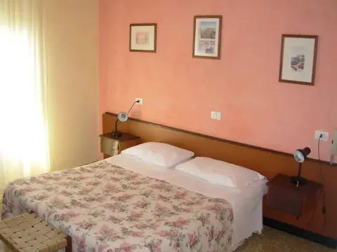 Delle Rose - Photo 3