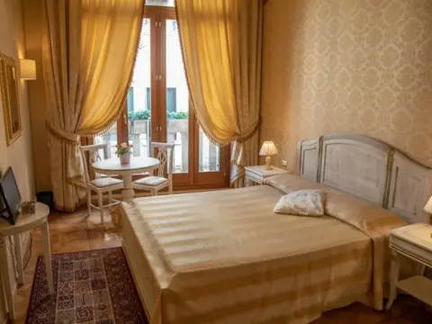 Dimora al Doge Beato Vista Canale - Photo 4