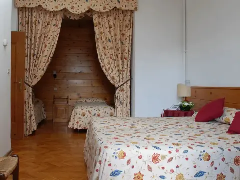 Hotel Albergo Dolomiti - Photo 2