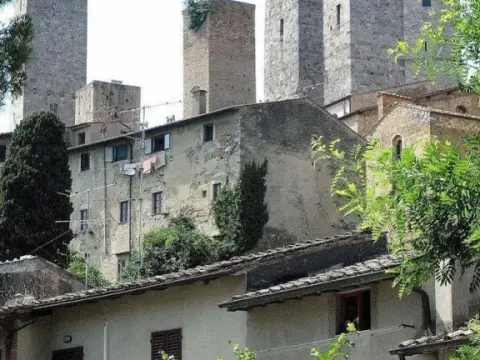 Donna Nobile - Photo 1