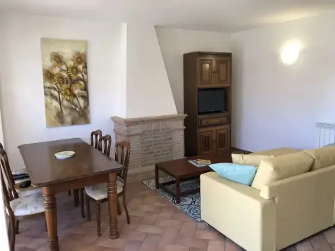Entire House With Panoramic Views and use of Pool - Photo 3