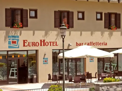 Euro Hotel - Photo 1