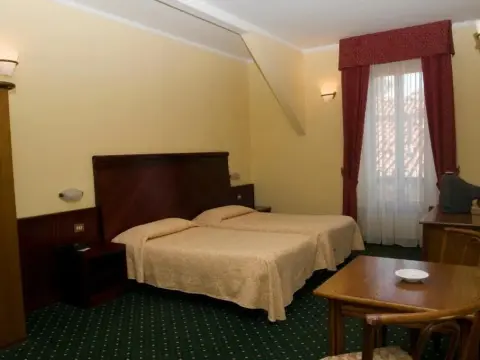 Europalace Hotel - Photo 4