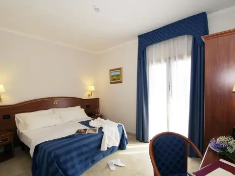 Fashion Hotel - Photo 3