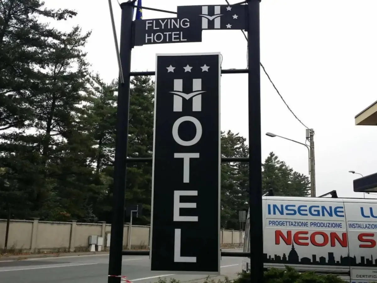 Flying Hotel