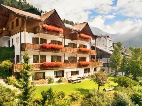 Garni Irma Bed & Breakfast - Photo 3