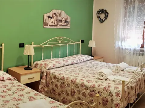 Glamour Bed And Breakfast - Photo 3