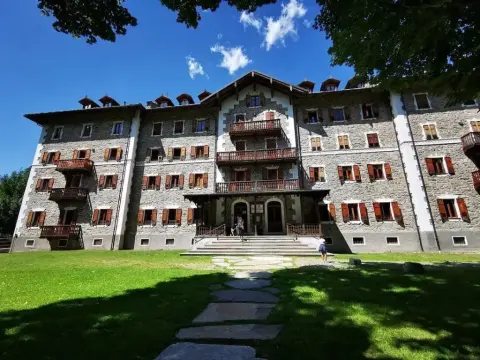 Grand Hotel Ceresole Reale - Photo 1