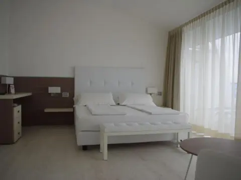 Grand Hotel Esplanada - Photo 4
