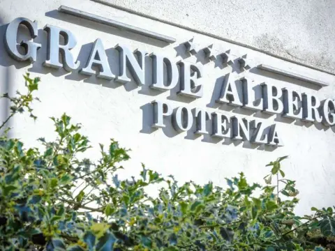 Grande Albergo Potenza - Photo 1