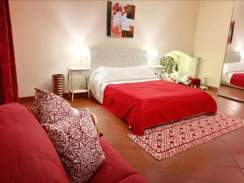 Harbour House - Photo 1