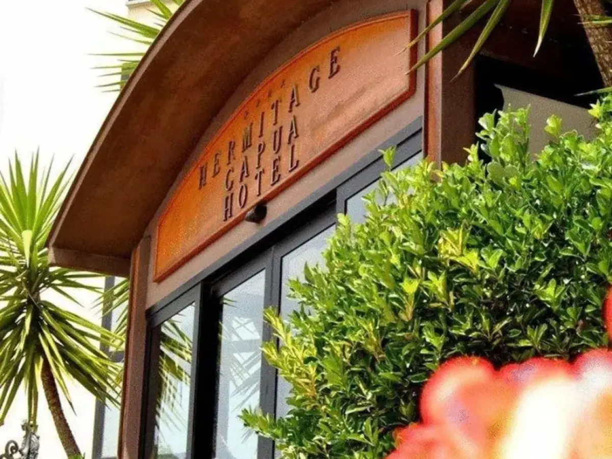 Hermitage Capua Hotel
