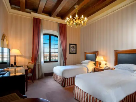 Hilton Molino Stucky Venice - Photo 2