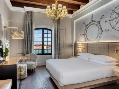 Hilton Molino Stucky Venice - Photo 3
