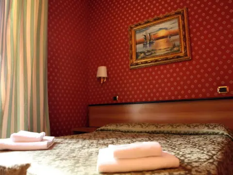 Hollywood Roma - Photo 4