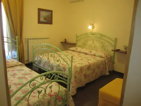 Hostel H24 - Photo 4
