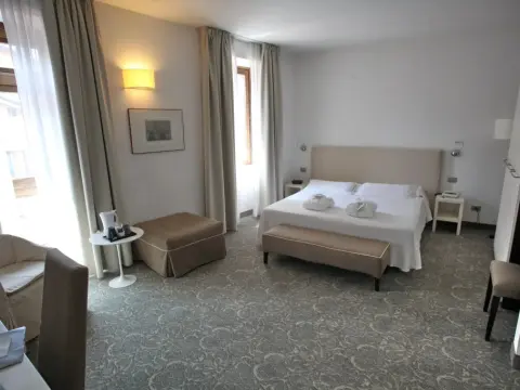 Hotel Accademia Trento - Photo 2