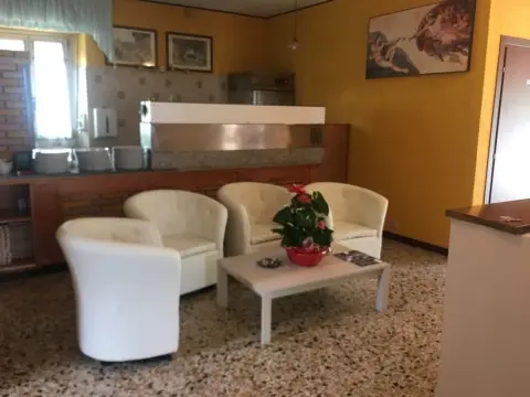 Hotel al Lago - Photo 1