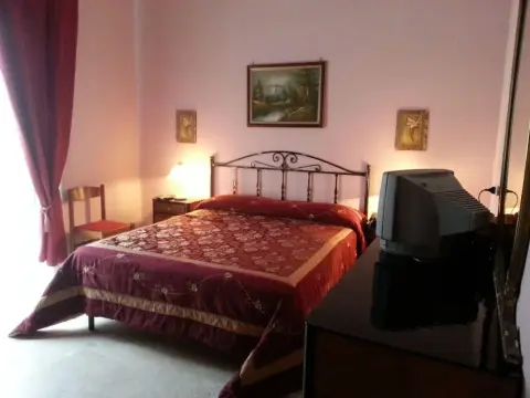 Hotel Alessandra - Photo 3