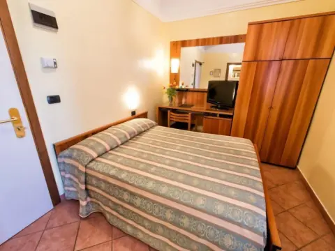 Hotel Aquila - Photo 3