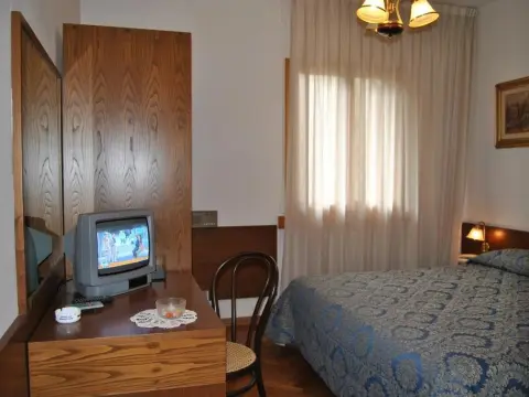 Hotel Archimede - Photo 2