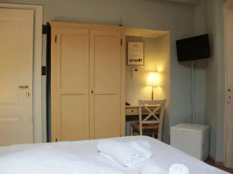 Hotel Argentina - Photo 4