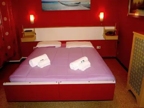 Hotel Cosmos - Photo 3