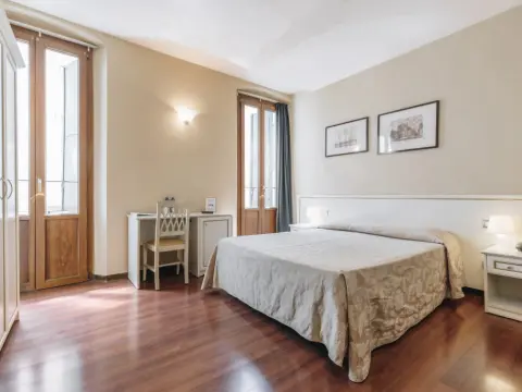 Hotel Astoria - Photo 3