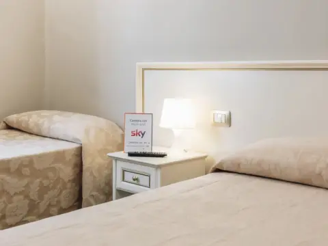 Hotel Astoria - Photo 4