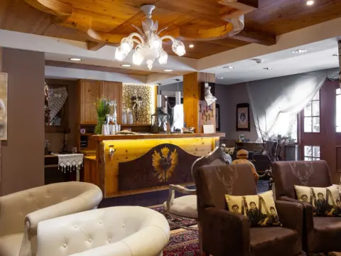 Hotel Astoria - Photo 1