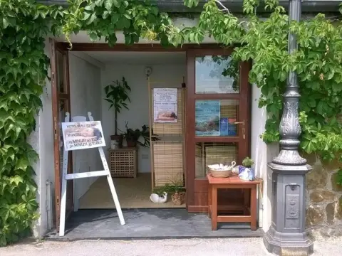 Hotel Beau Sejour - Photo 1