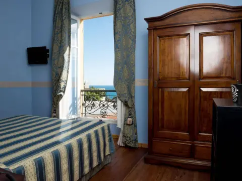 Hotel Belle Epoque - Photo 2