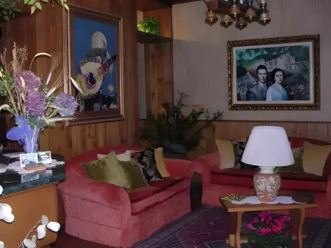 Hotel Belvedere - Photo 1