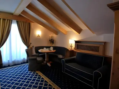 Hotel Belvedere & Paradise Club Center - Photo 3