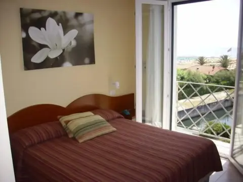 Hotel Bencista - Photo 2